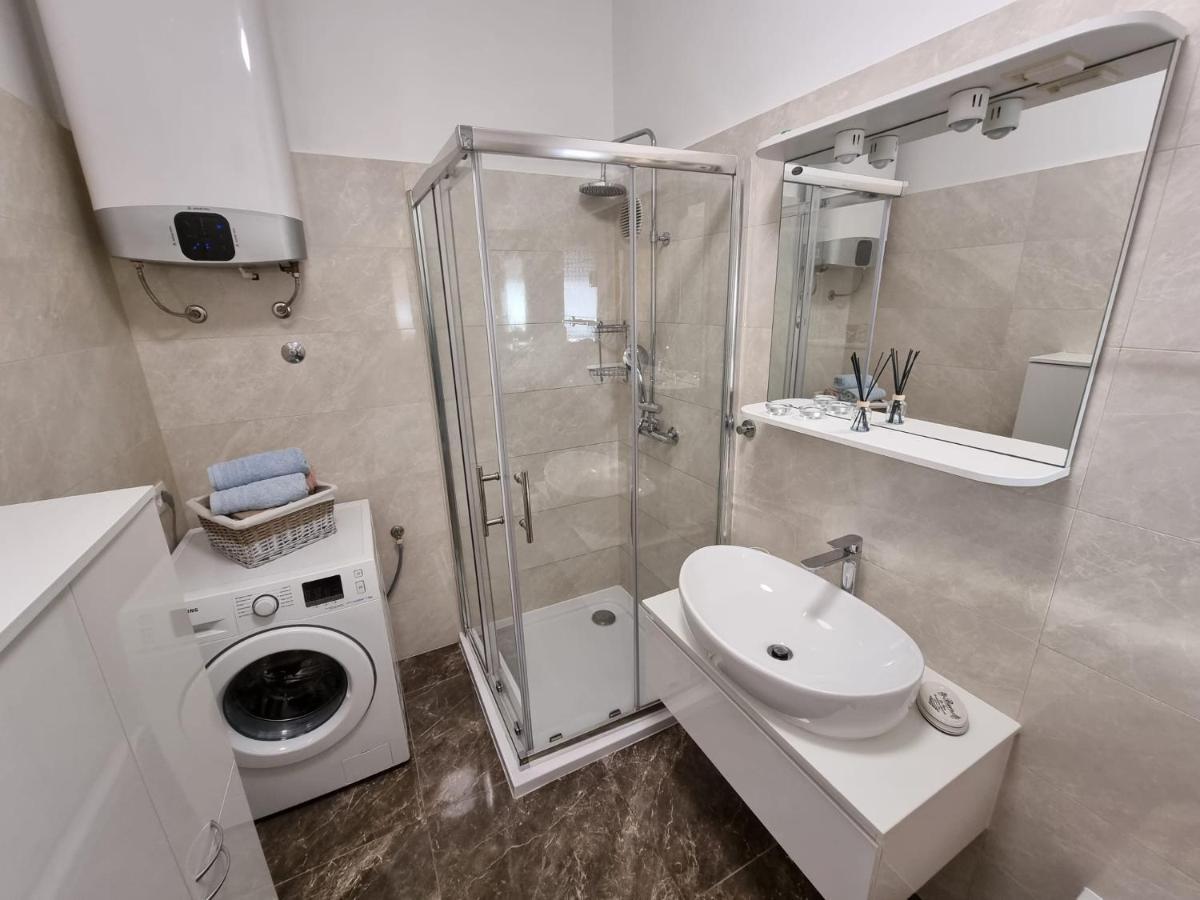 Apartment Paula ヤドラニヴォ エクステリア 写真